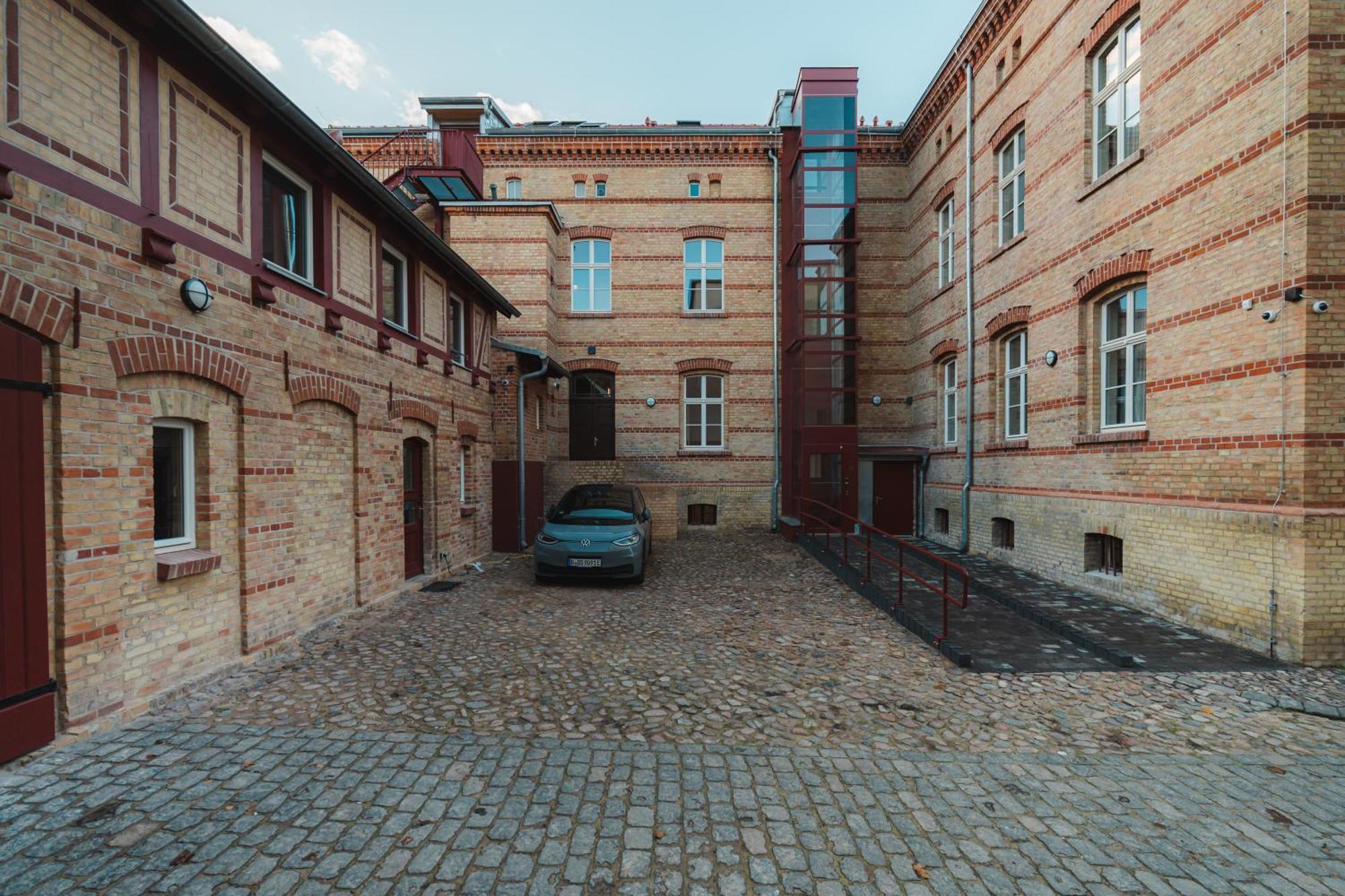 H24 Hotel Apartments Eberswalde Екстер'єр фото